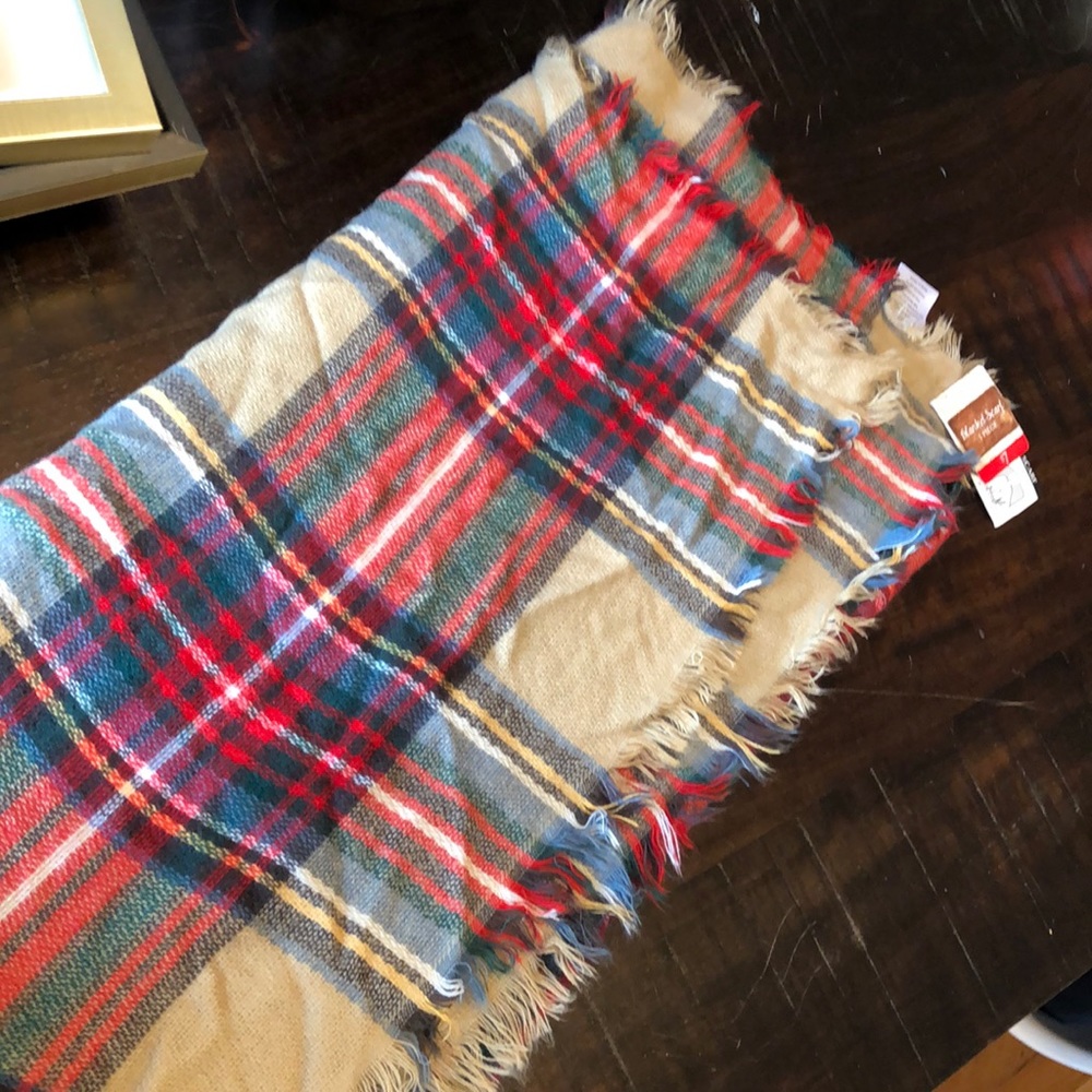Warm Blanket Scarf